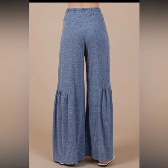 Solid Tiered Wide Leg  Flare Pants - Picture 6 of 6